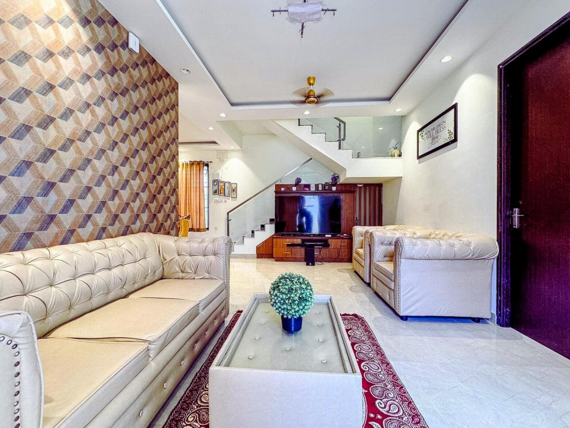 Private Villa With Swimming Pool Chennai Esterno foto