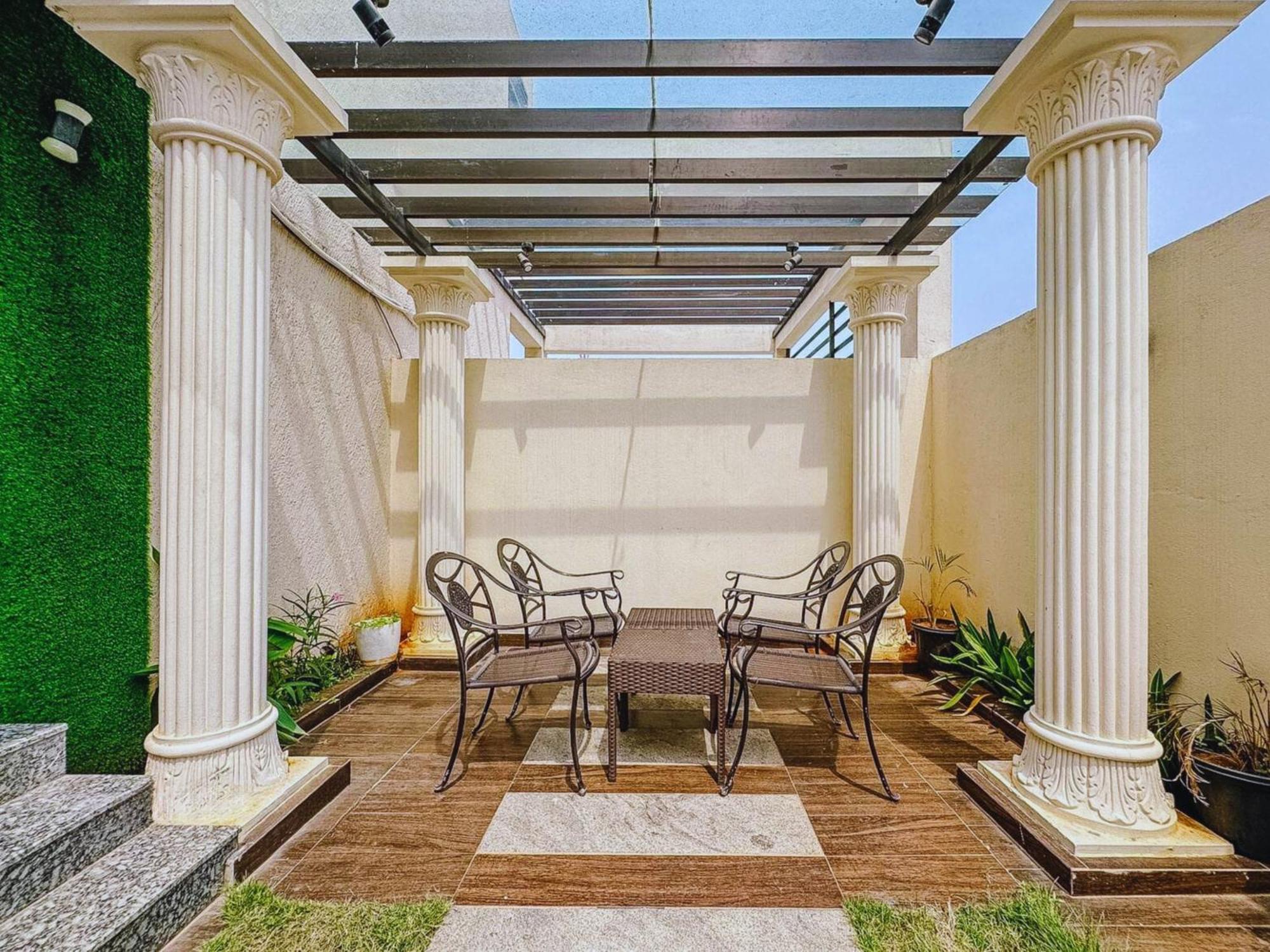 Private Villa With Swimming Pool Chennai Esterno foto